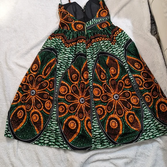 Dresse - Picture 2 of 6